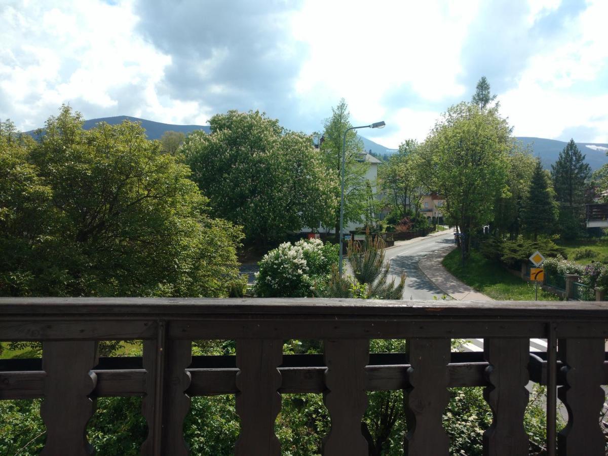 Noclegi Strzelec Karpacz Buitenkant foto